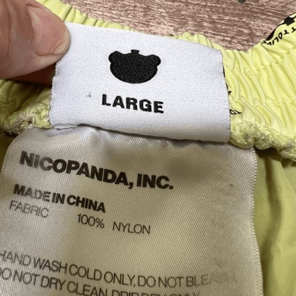 Nicopanda Mens Yellow Black Too Fast To Live Too Young To Die Casual Short Large - Picture 3 of 7